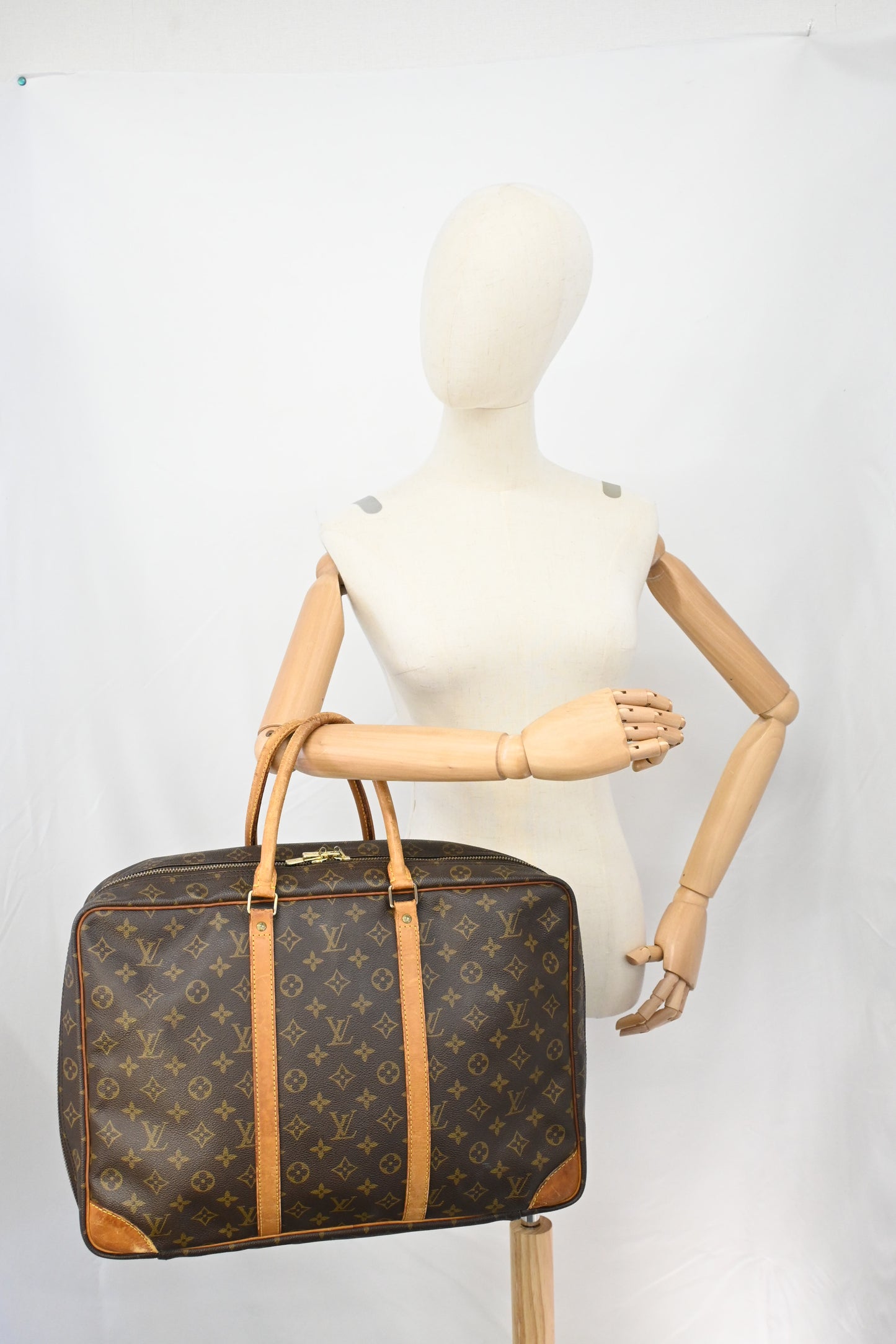 Louis Vuitton Sirius 45 in Monogram Canvas