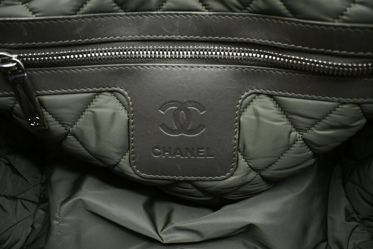 Chanel Coco Cocoon Handbag in Green Nylon