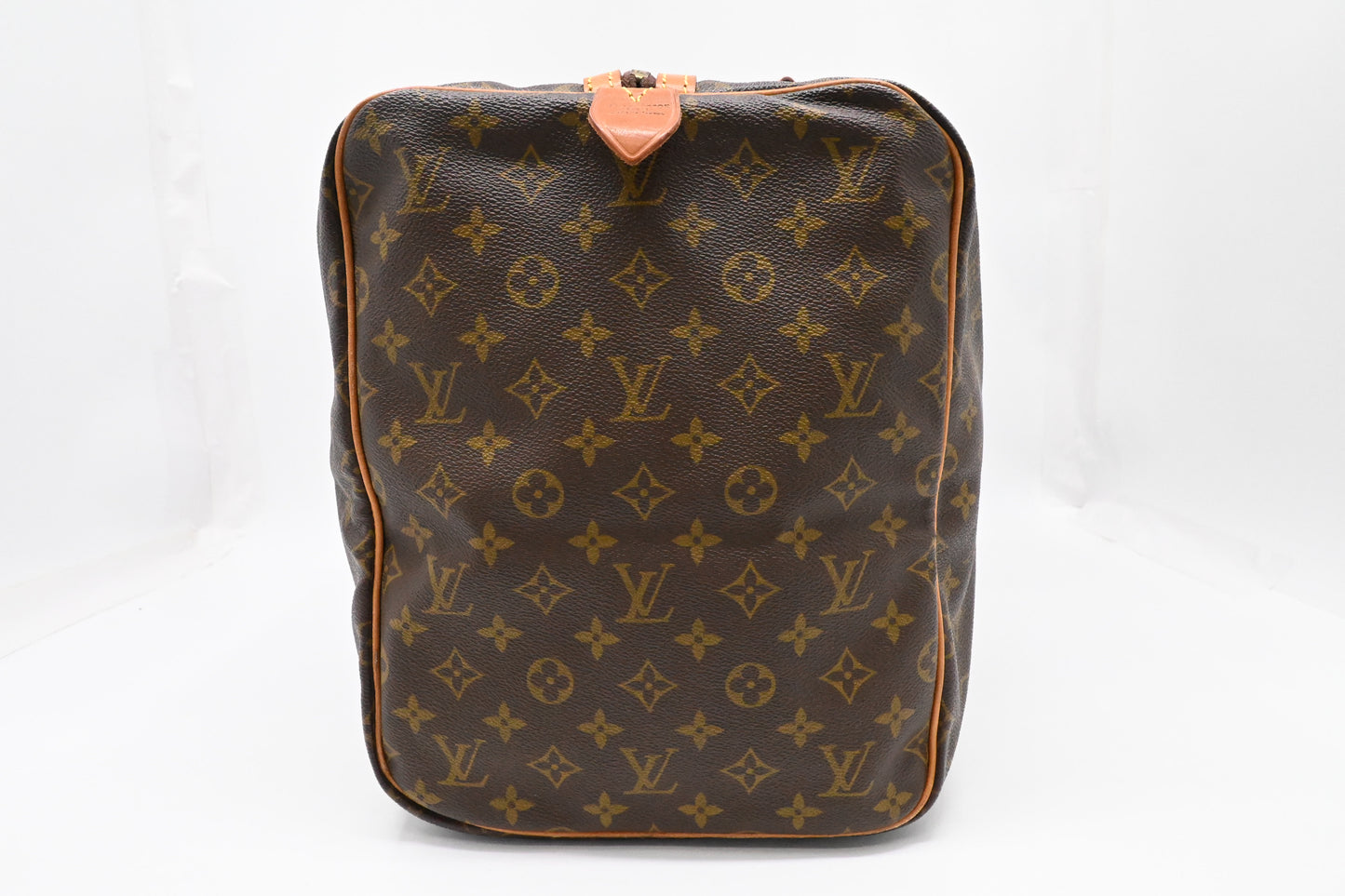 Louis Vuitton Sac Souple 55 in Monogram Canvas