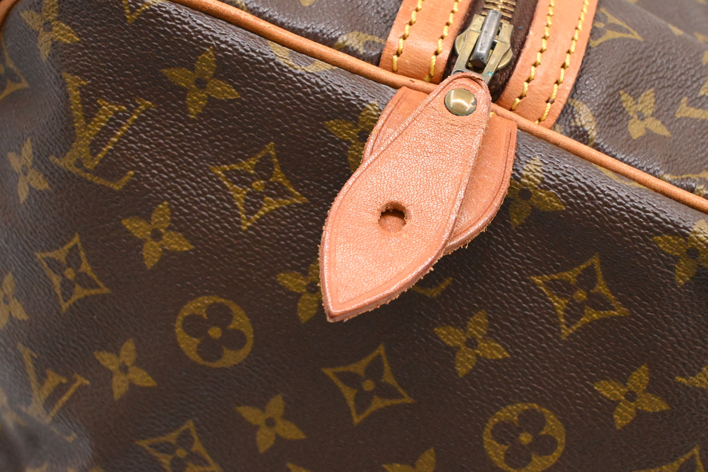 Louis Vuitton Sac Souple 55 in Monogram Canvas