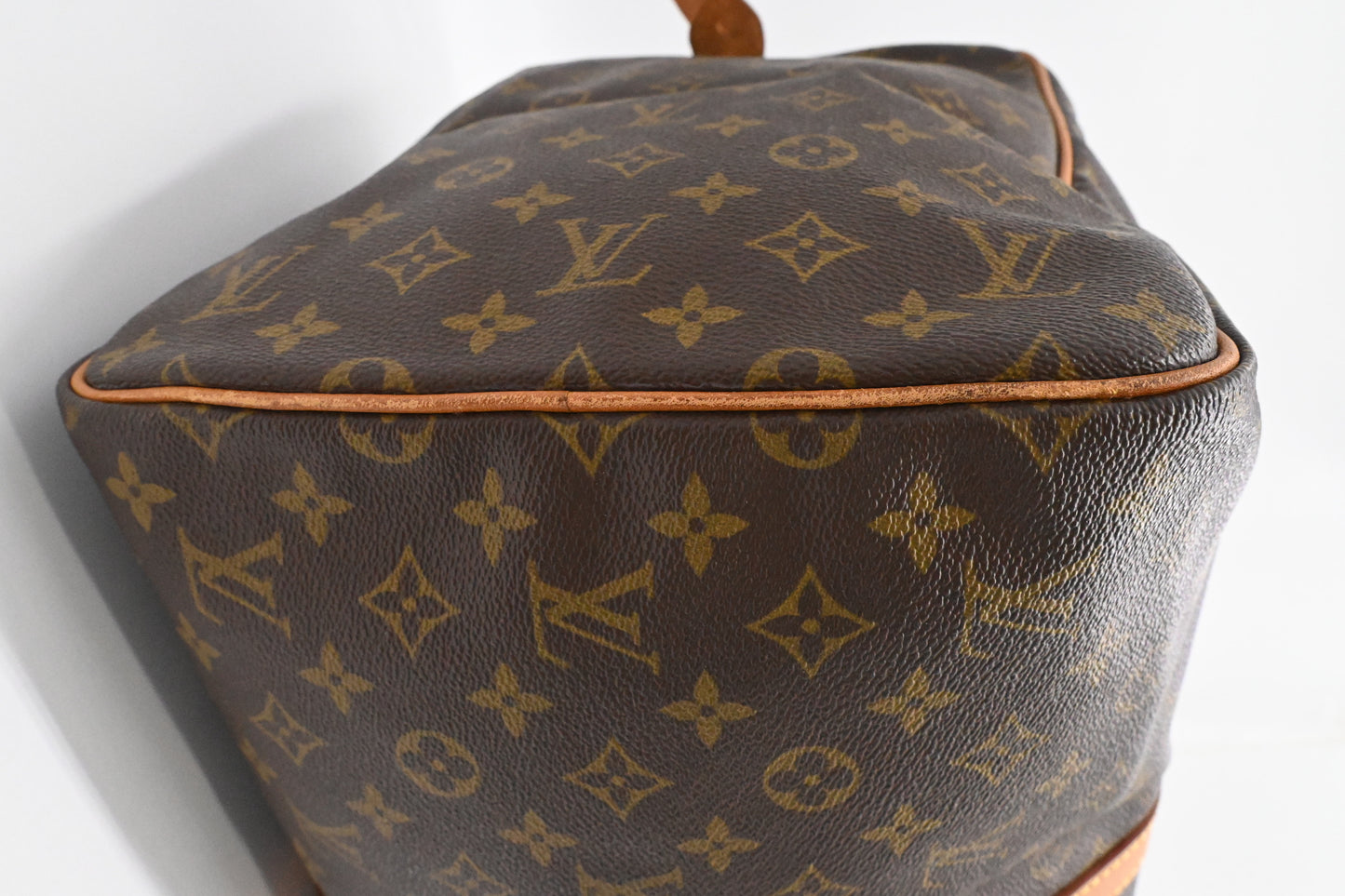 Louis Vuitton Sac Souple 55 in Monogram Canvas