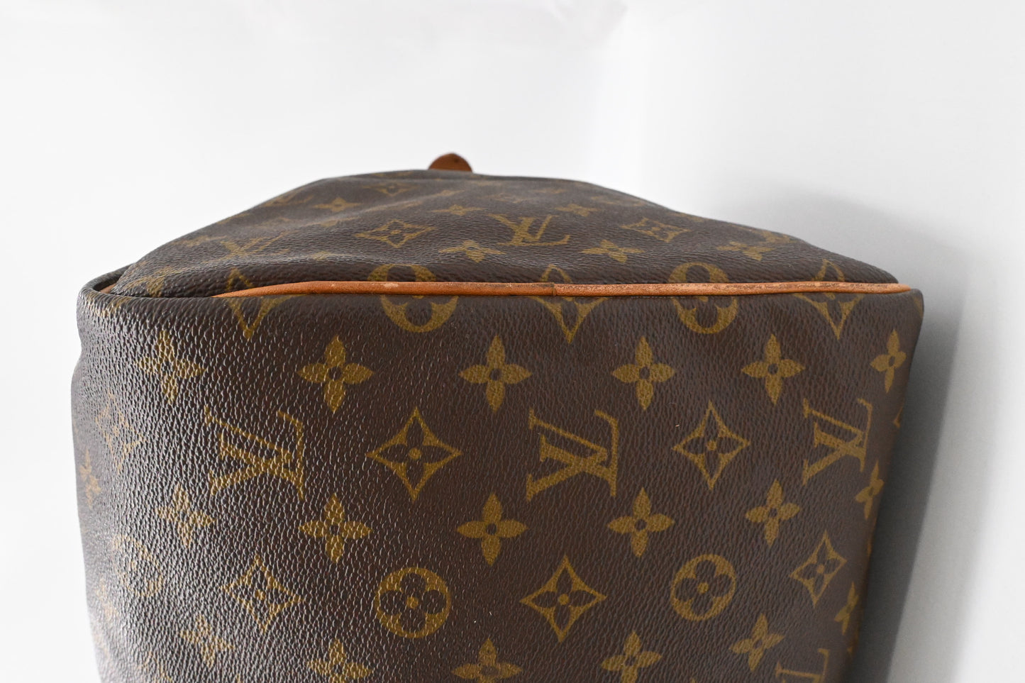 Louis Vuitton Sac Souple 55 in Monogram Canvas