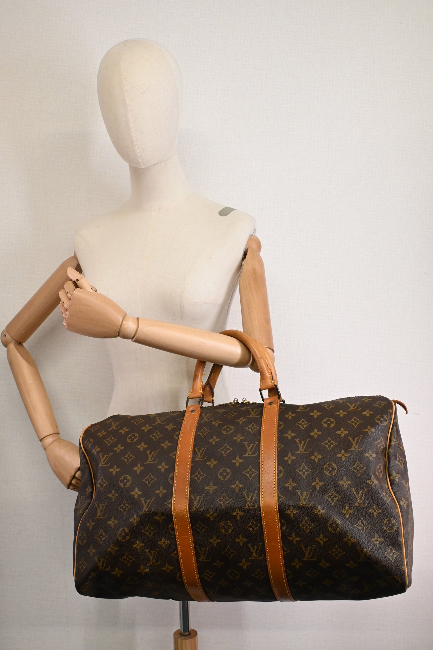 Louis Vuitton Keepall 50 in Monogram Canvas