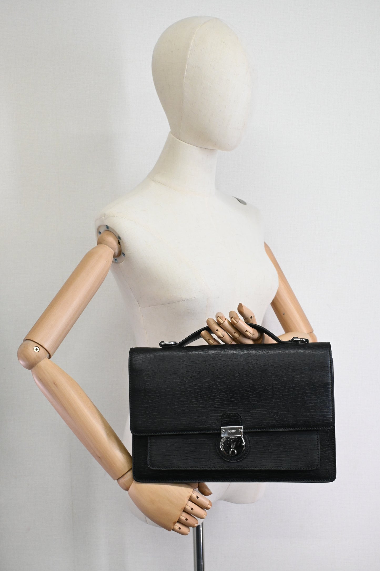 Gucci Handbag in Black Leather