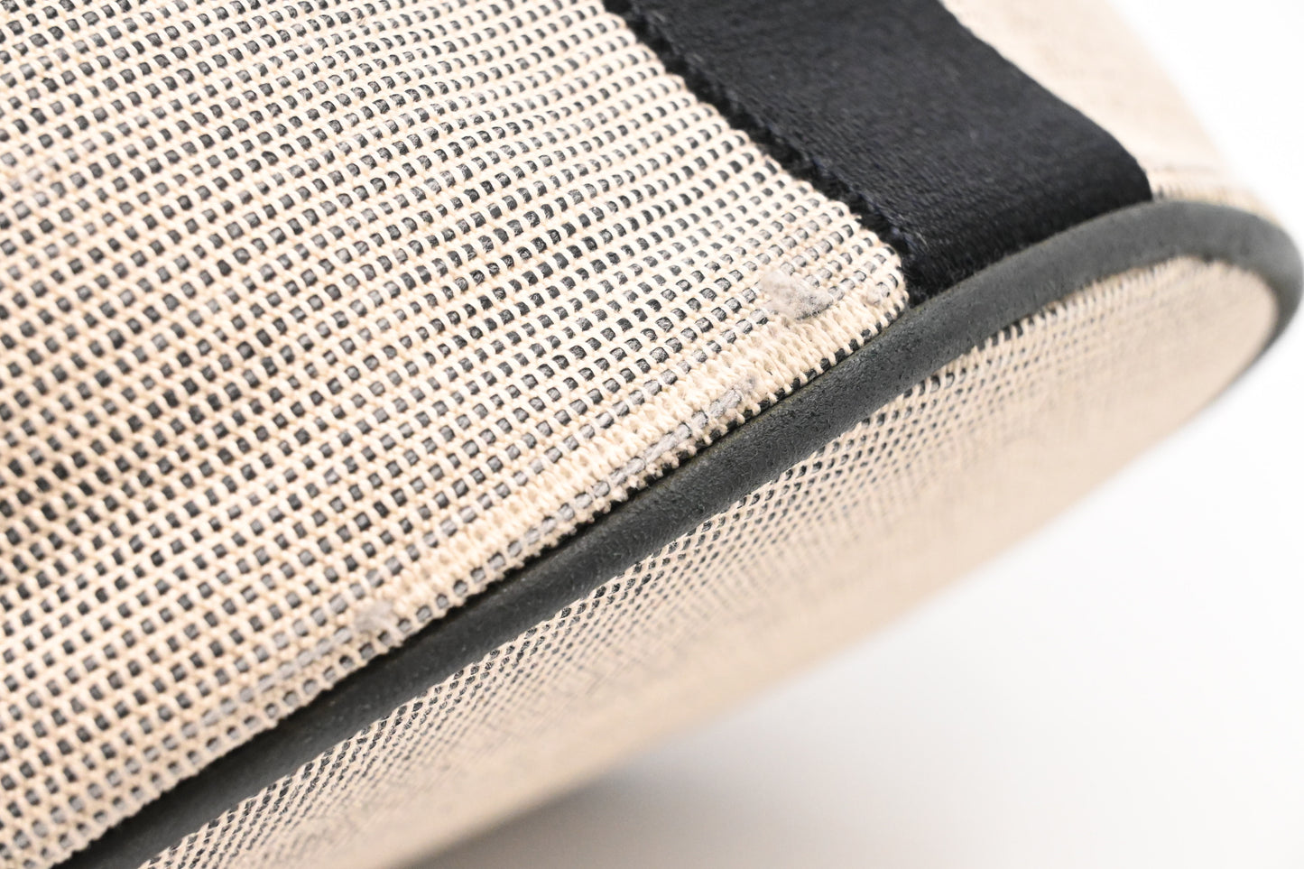 Hermes Saxo MM in Black and White Canvas