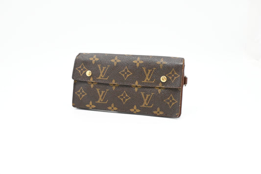Louis Vuitton Accordion Wallet in Monogram Canvas