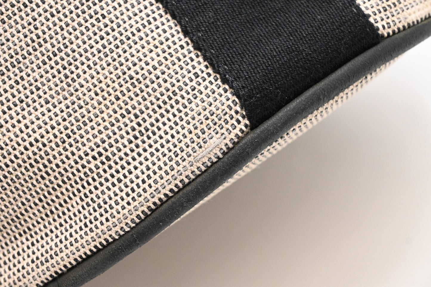 Hermes Saxo MM in Black and White Canvas