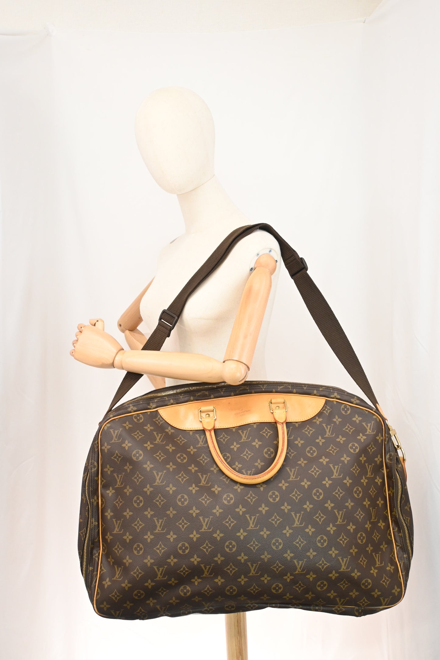 Louis Vuitton Alize 2 Pouches in Monogram Canvas
