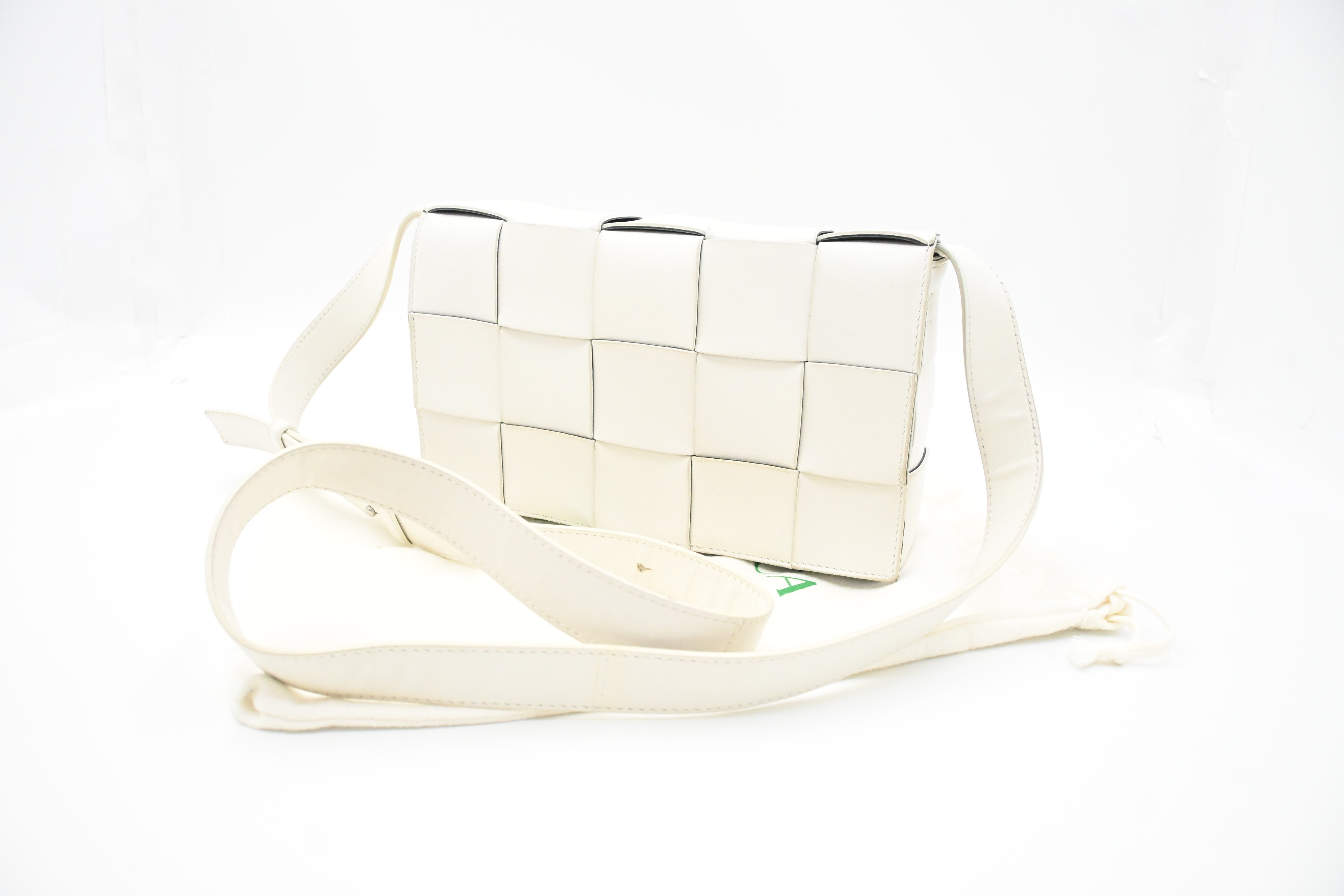 極美品】BOTTEGA VENETA CASSETTE BILL CLIP Cassette Bill Clip