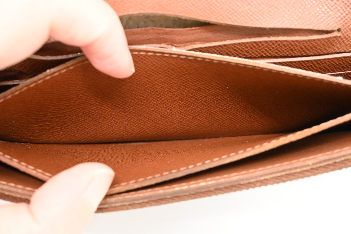 Louis Vuitton Accordion Wallet in Monogram Canvas