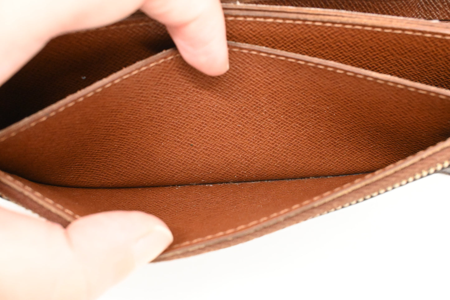 Louis Vuitton Accordion Wallet in Monogram Canvas