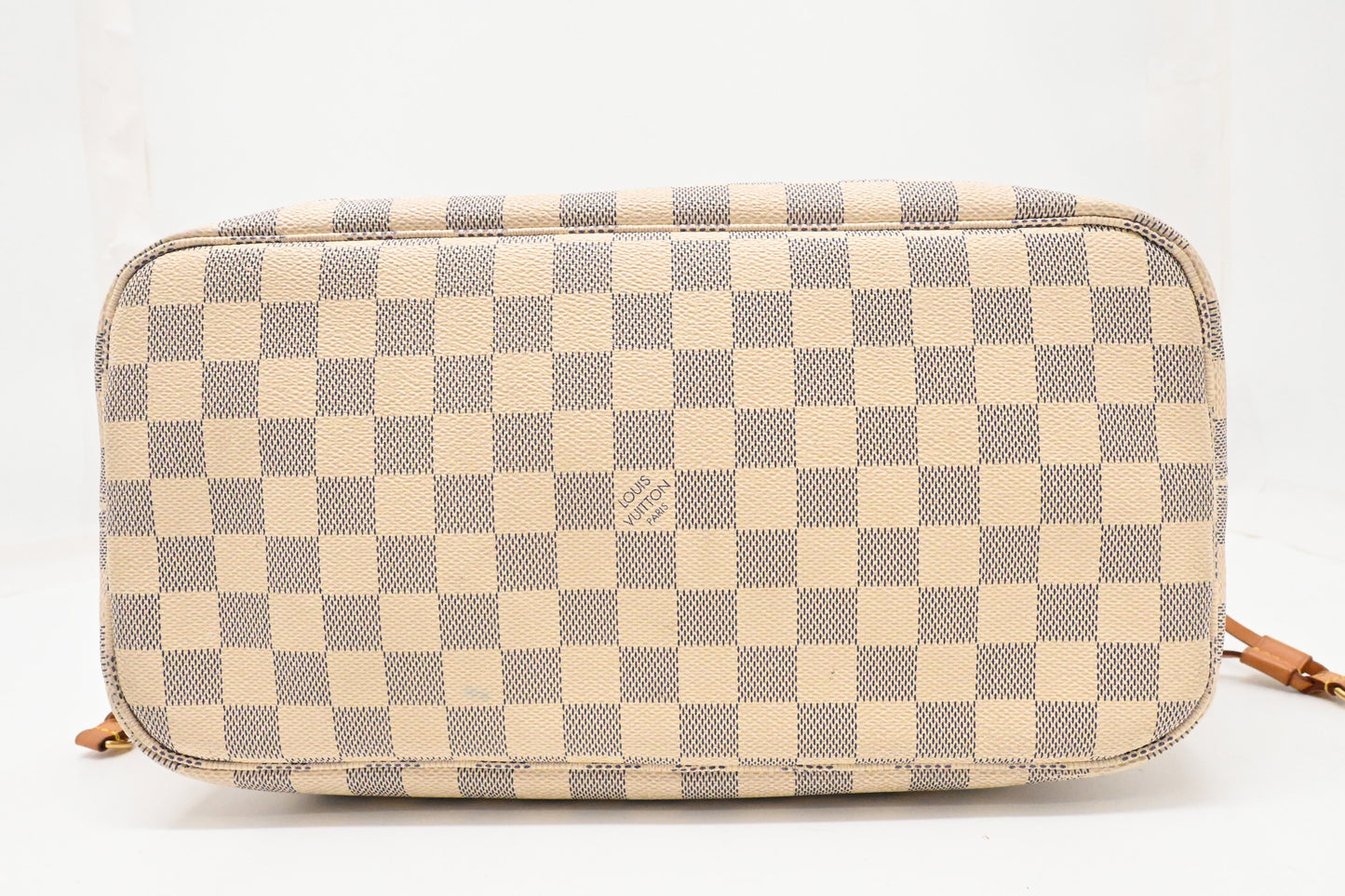 Louis Vuitton Neverfull MM in Damier Azur Canvas