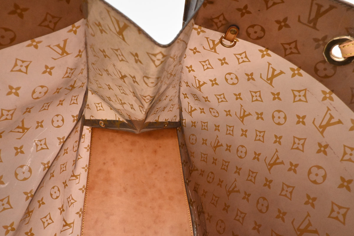 Louis Vuitton Cabas Cruise in Monogram Ambre Vinyl