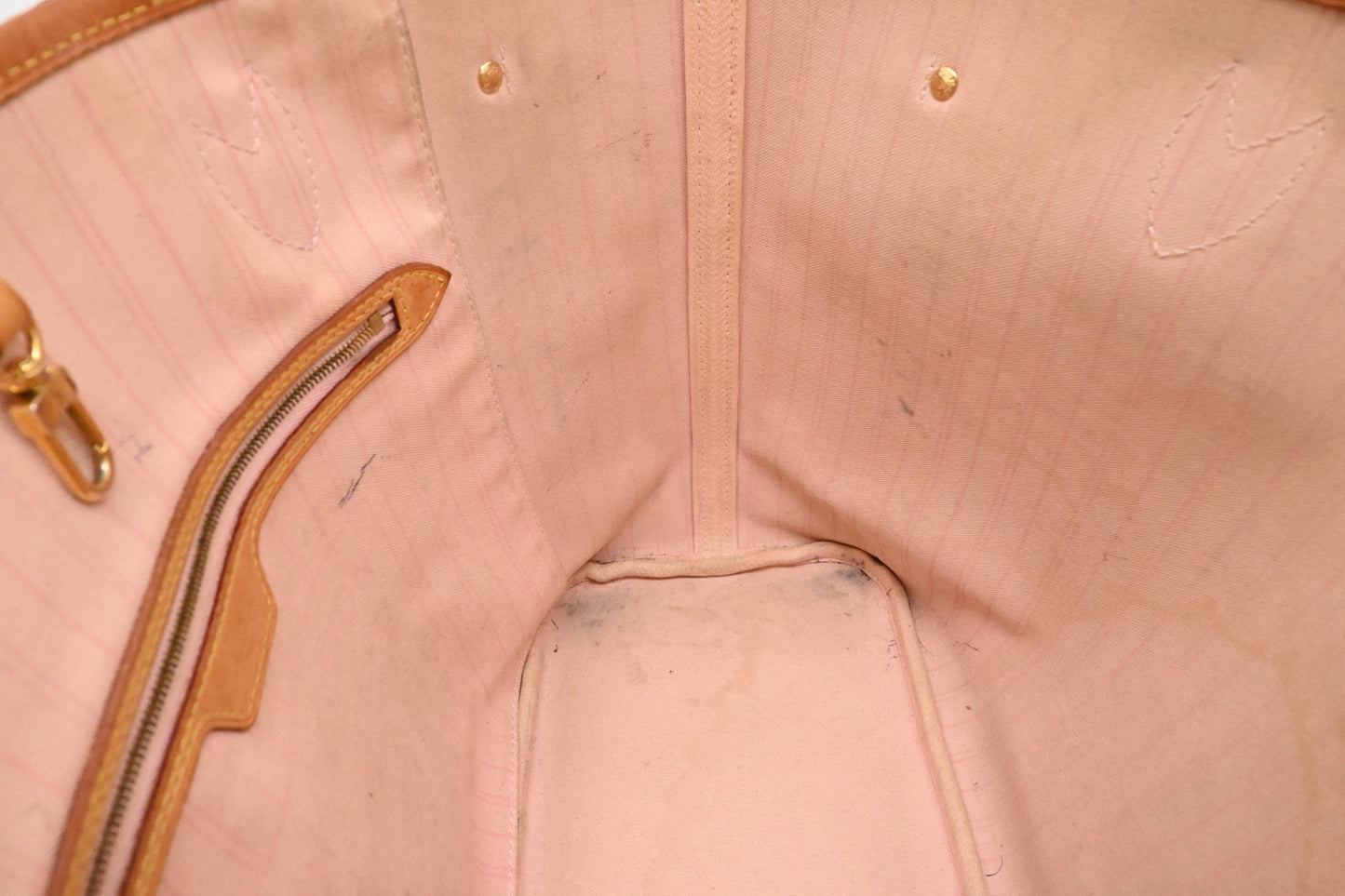 Louis Vuitton Neverfull MM in Damier Azur Canvas