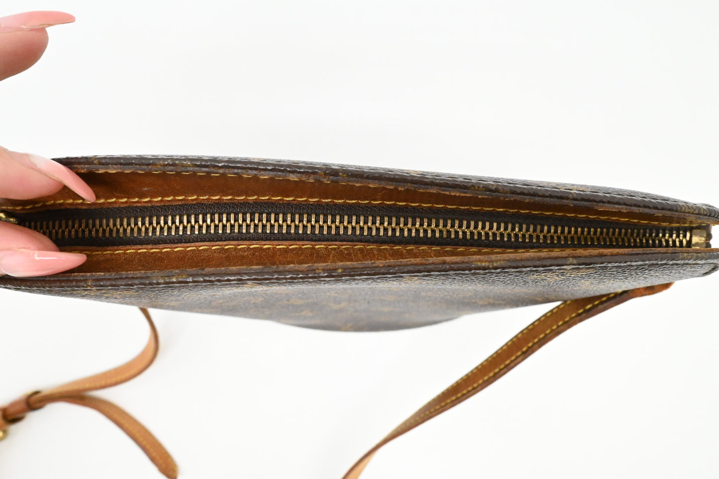 Louis Vuitton Drouot in Monogram Canvas