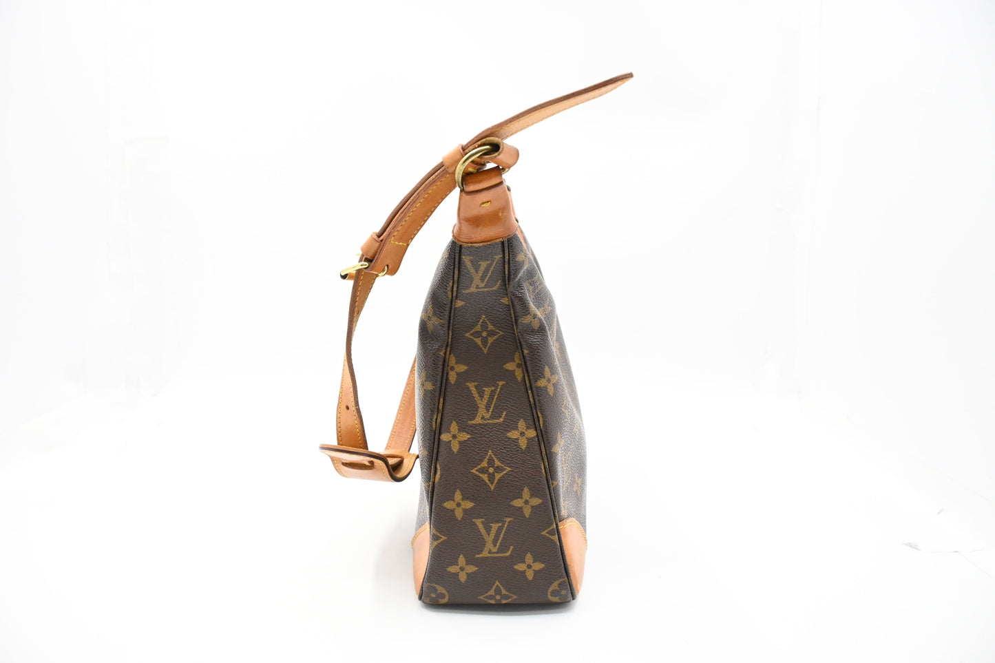 Louis Vuitton Boulogne 30 in Monogram Canvas