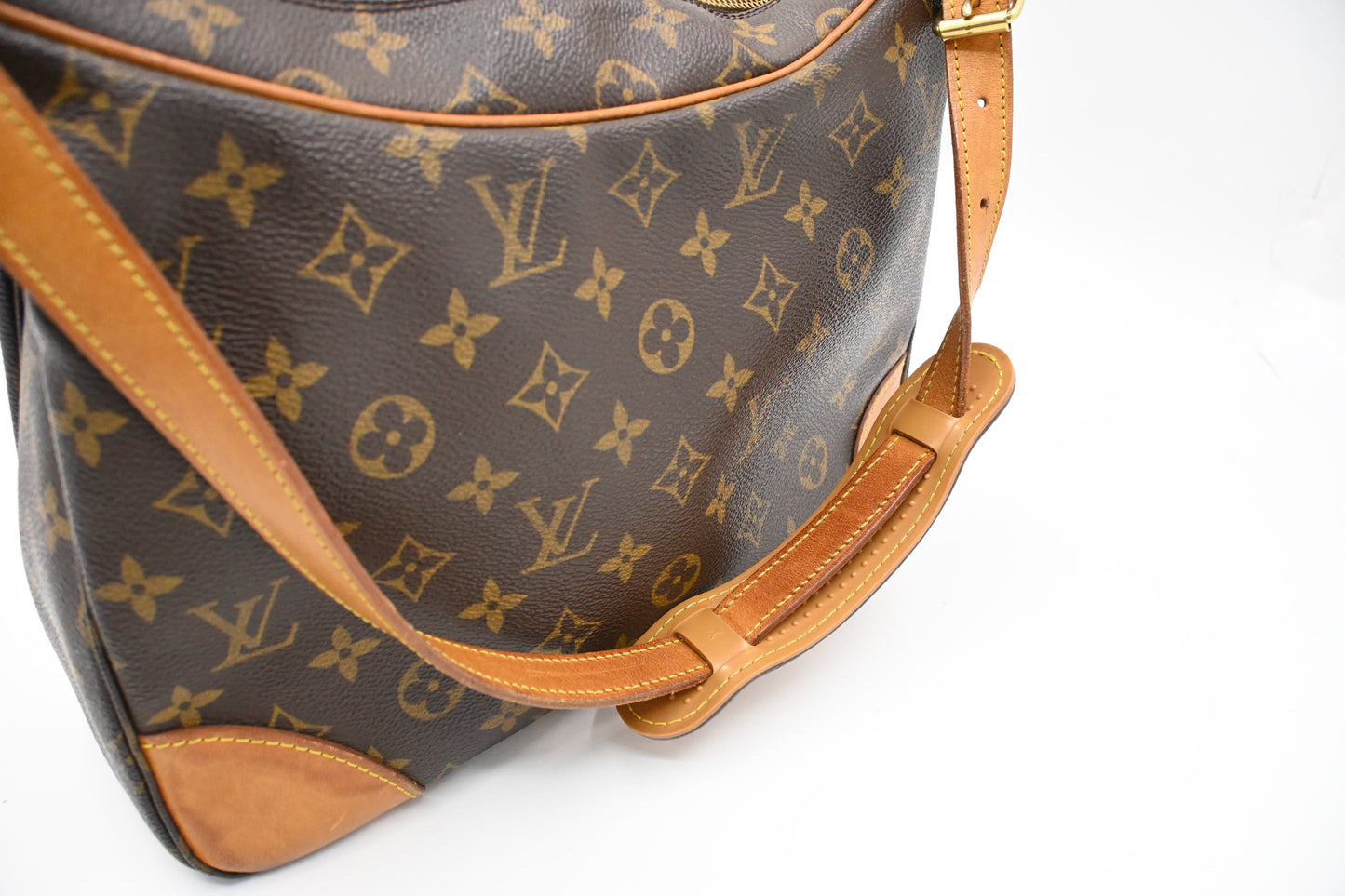 Louis Vuitton Boulogne 30 in Monogram Canvas