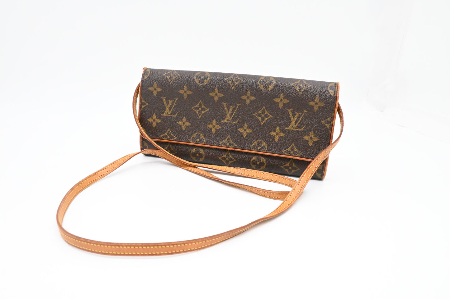 Louis Vuitton Pochette Twin GM in Monogram Canvas