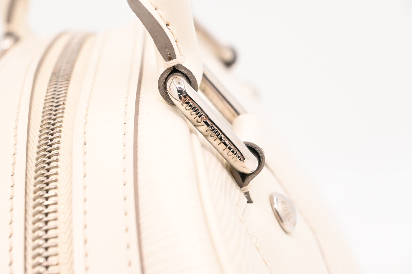 Louis Vuitton Bowling Montaigne PM in White Epi Leather