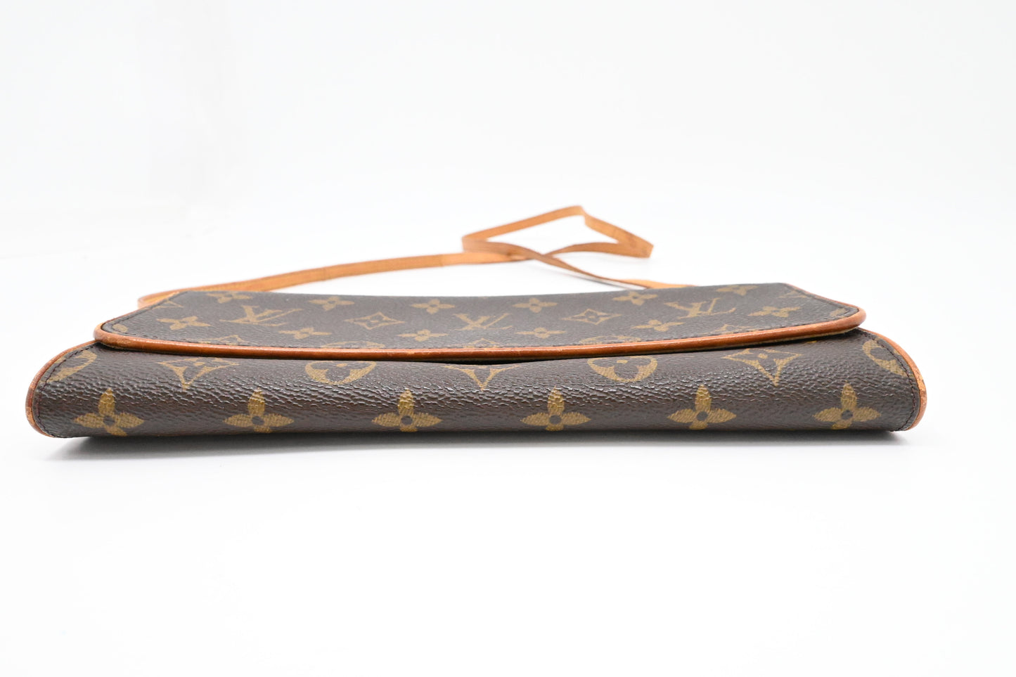 Louis Vuitton Pochette Twin GM in Monogram Canvas
