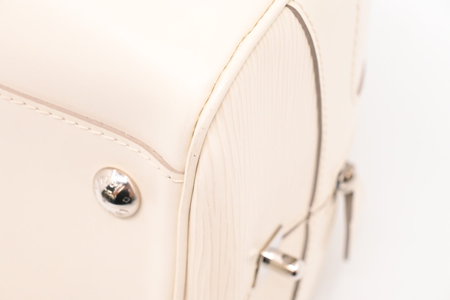 Louis Vuitton Bowling Montaigne PM in White Epi Leather