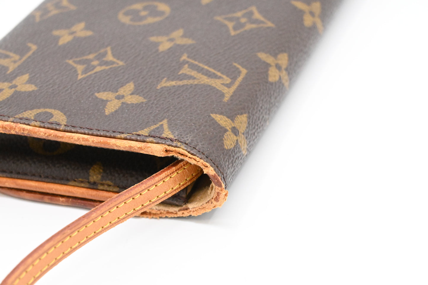 Louis Vuitton Pochette Twin GM in Monogram Canvas