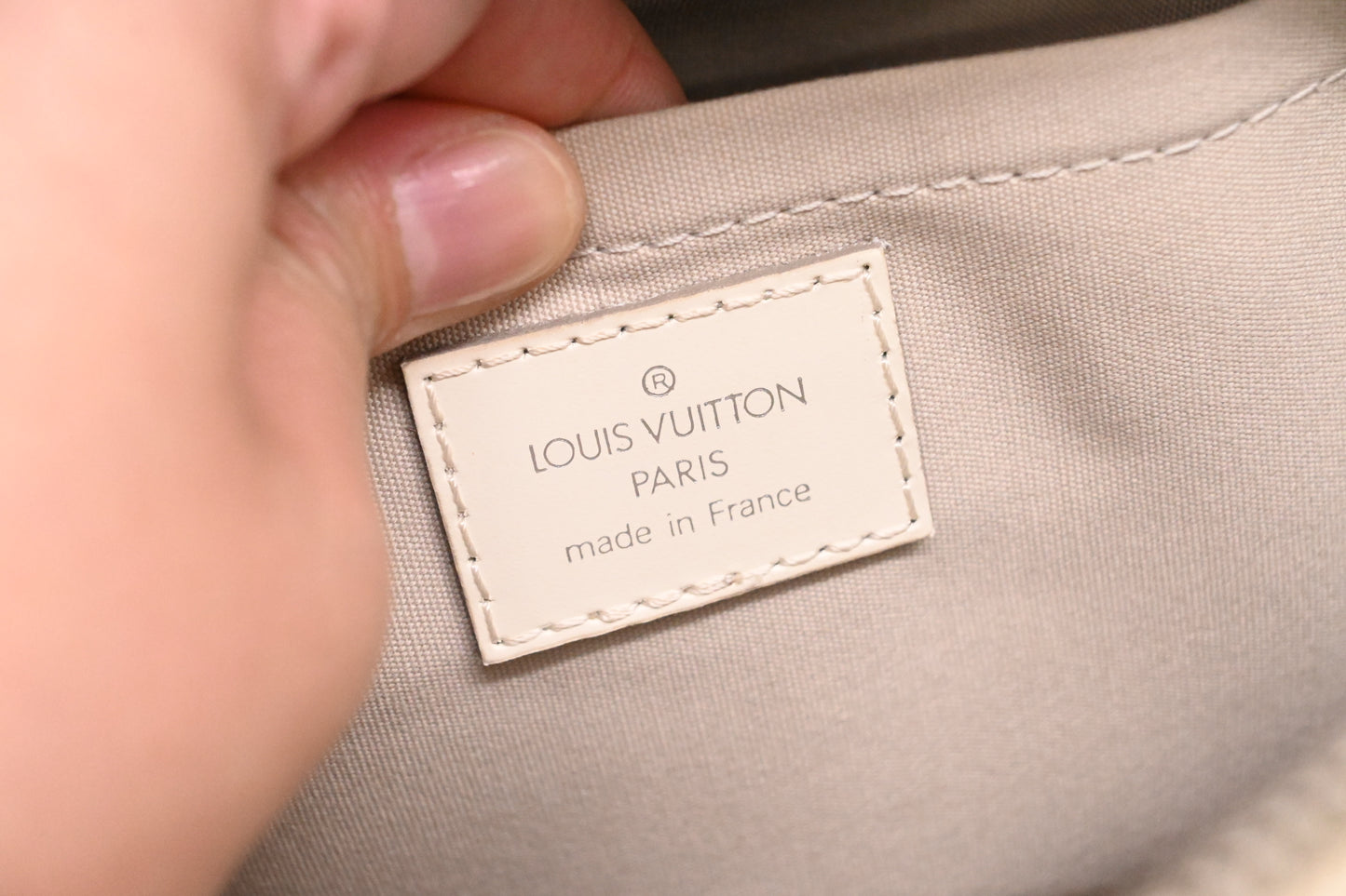 Louis Vuitton Bowling Montaigne PM in White Epi Leather