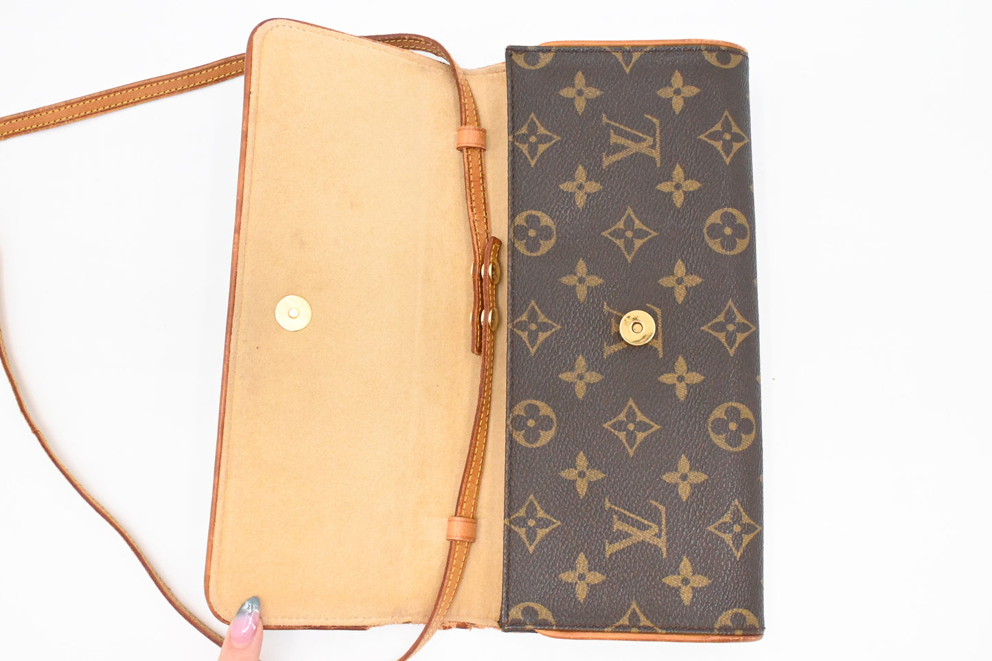 Louis Vuitton Pochette Twin GM in Monogram Canvas