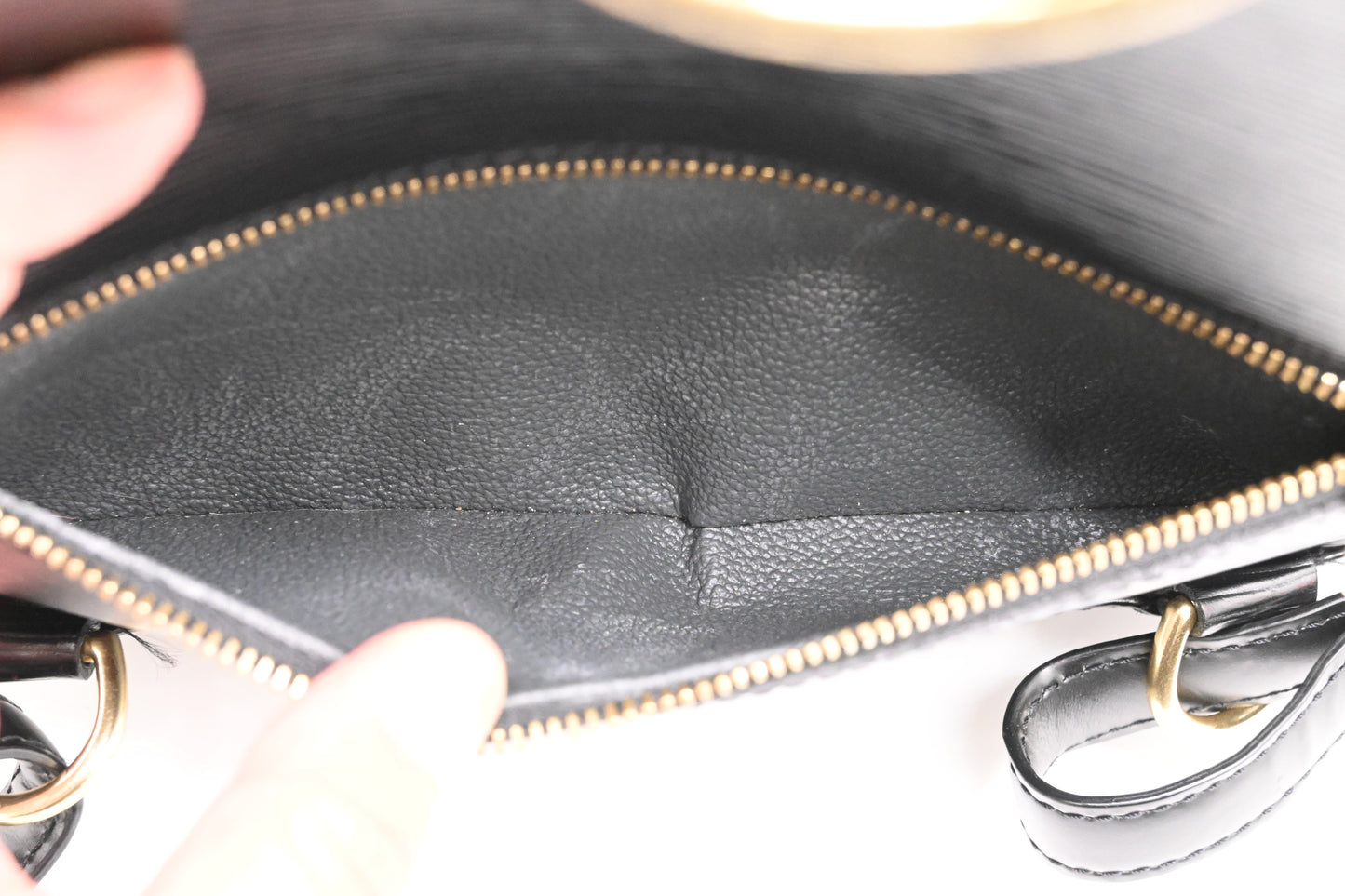 Louis Vuitton Mabillon in Black Leather