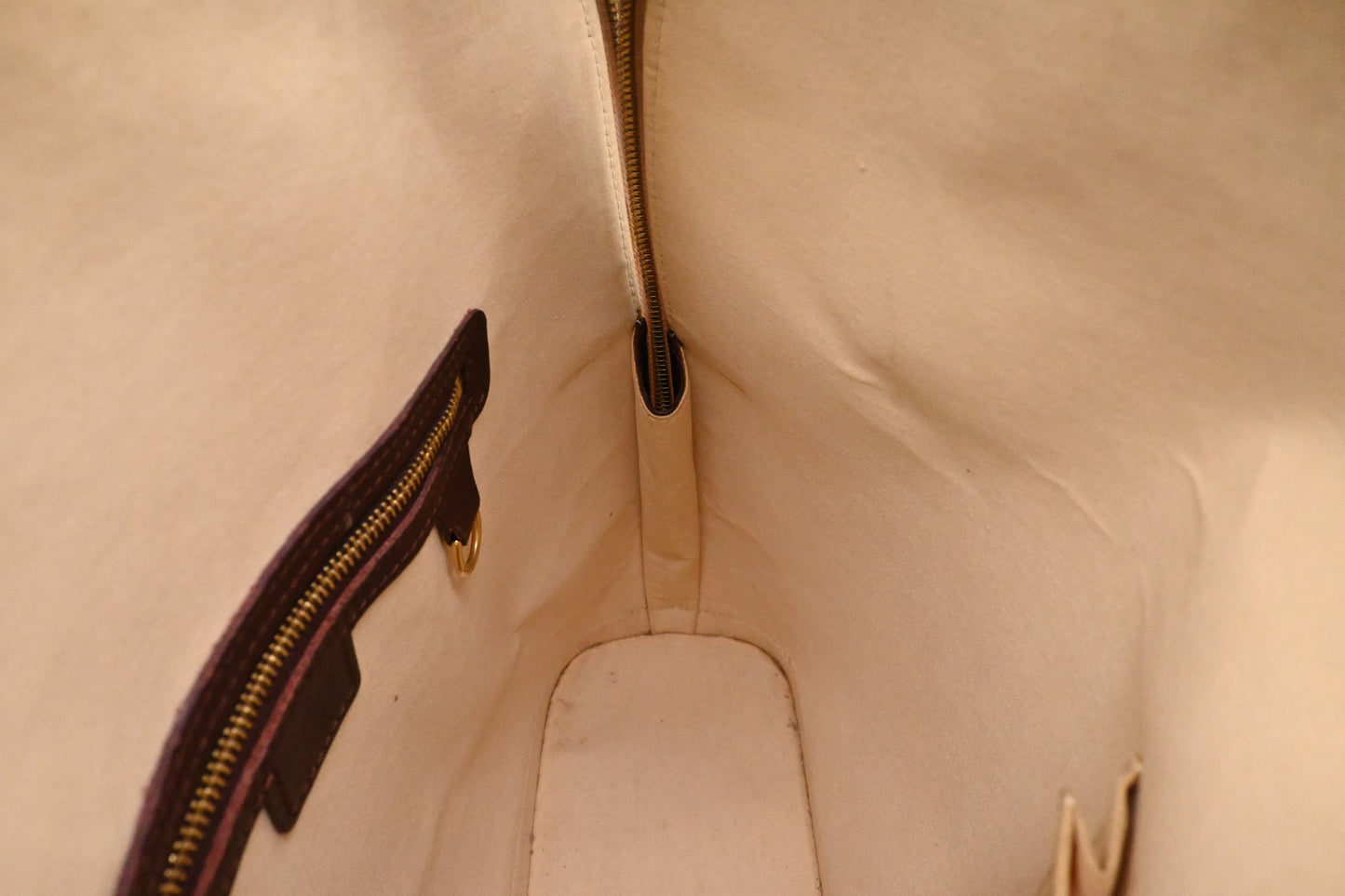 Louis Vuitton Alma Haut in Cerise Minilin Canvas
