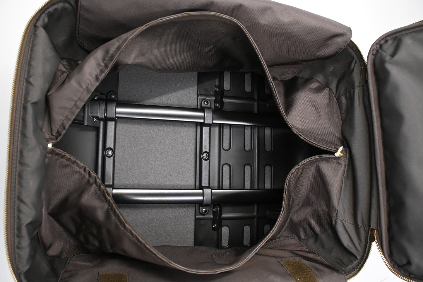 Louis Vuitton Pegase 50 in Damier Ebene Canvas