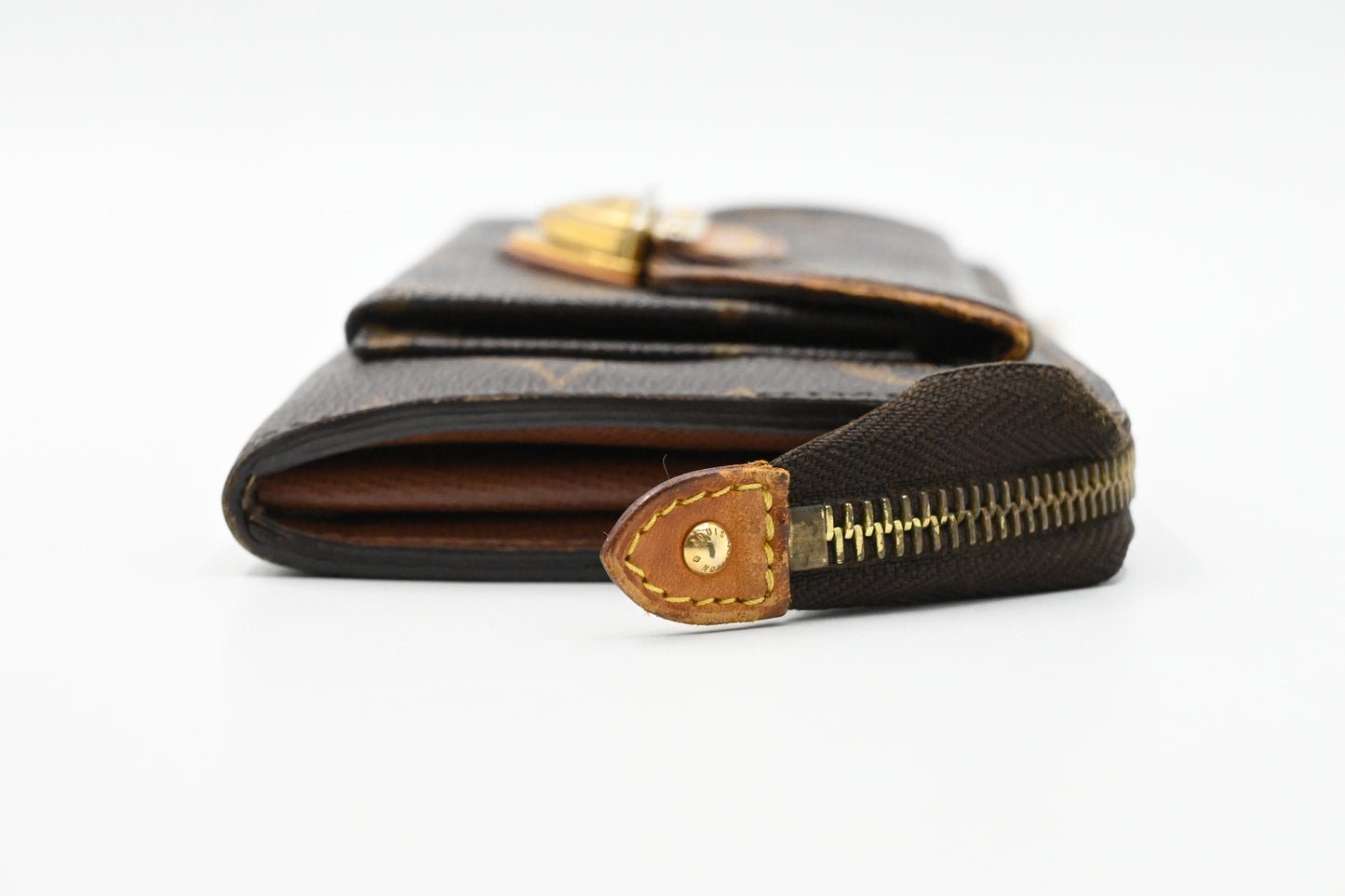 Louis Vuitton Astrid Wallet in Monogram Canvas