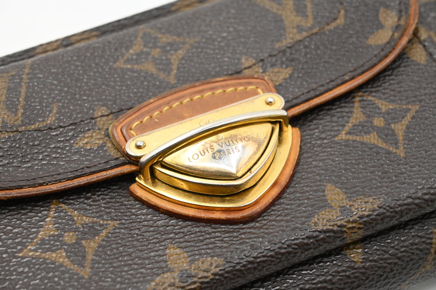 Louis Vuitton Astrid Wallet in Monogram Canvas
