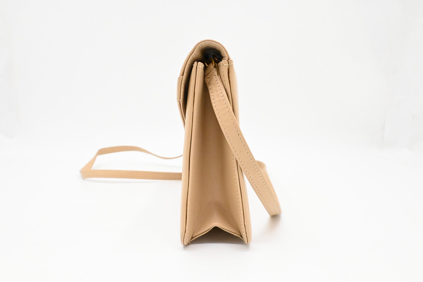 Givenchy Shoulder Bag in Beige Leather