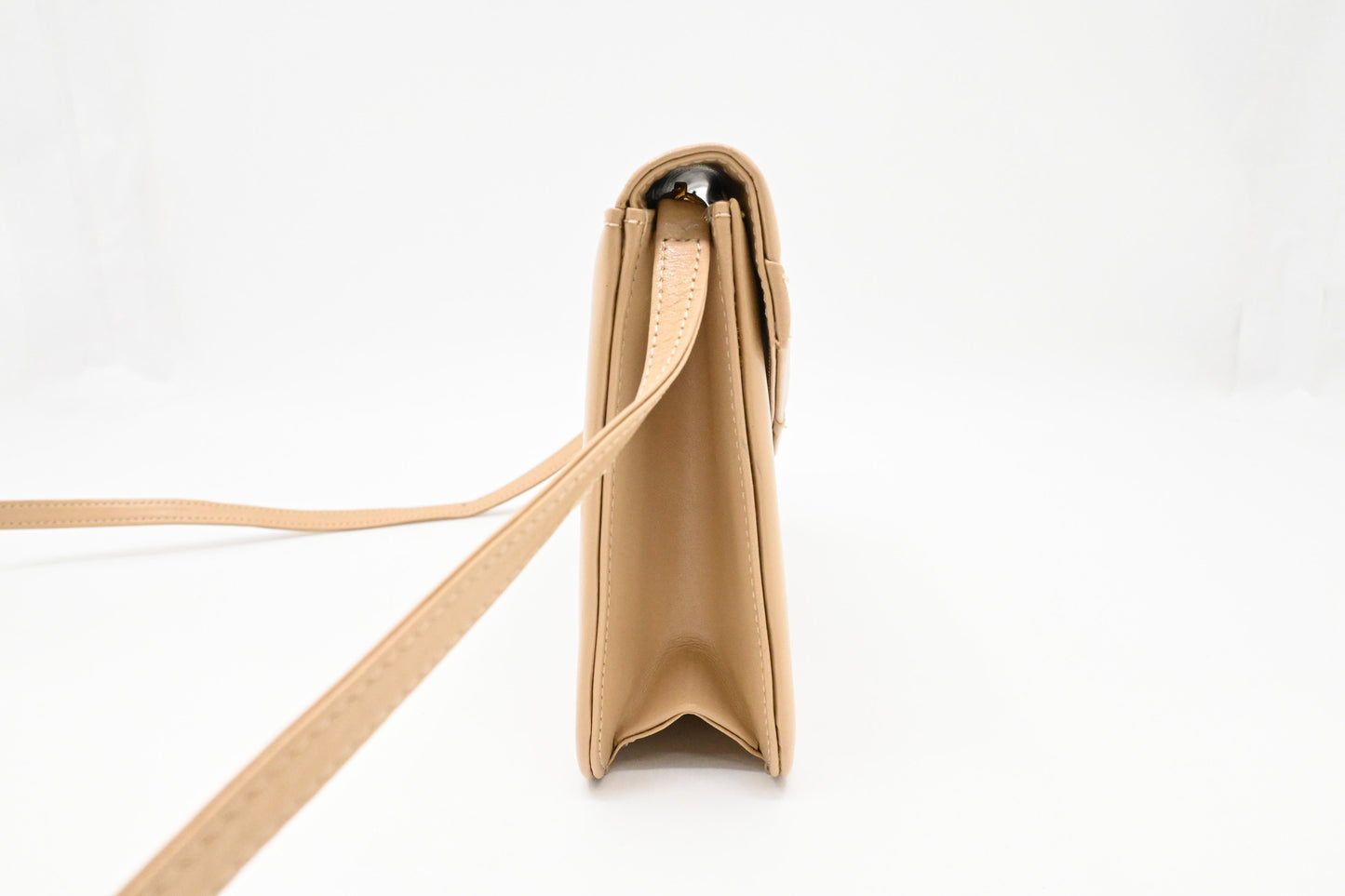 Givenchy Shoulder Bag in Beige Leather