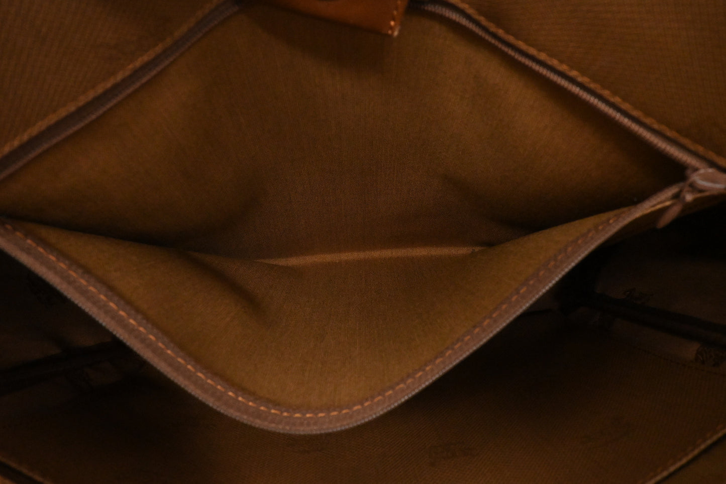 Burberry Tote Bag in Check Canvas