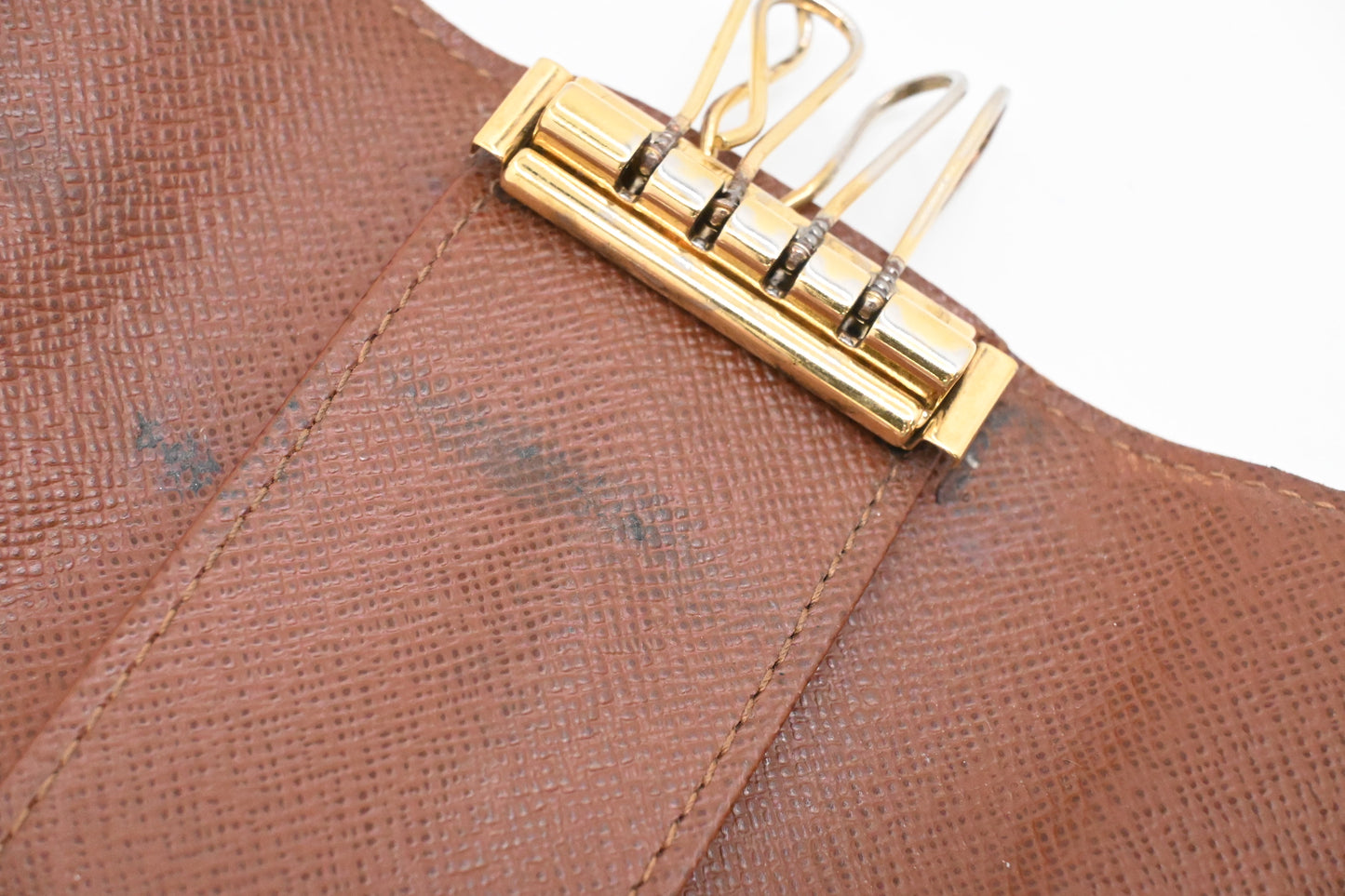 Louis Vuitton Multicles 4 in Monogram Canvas