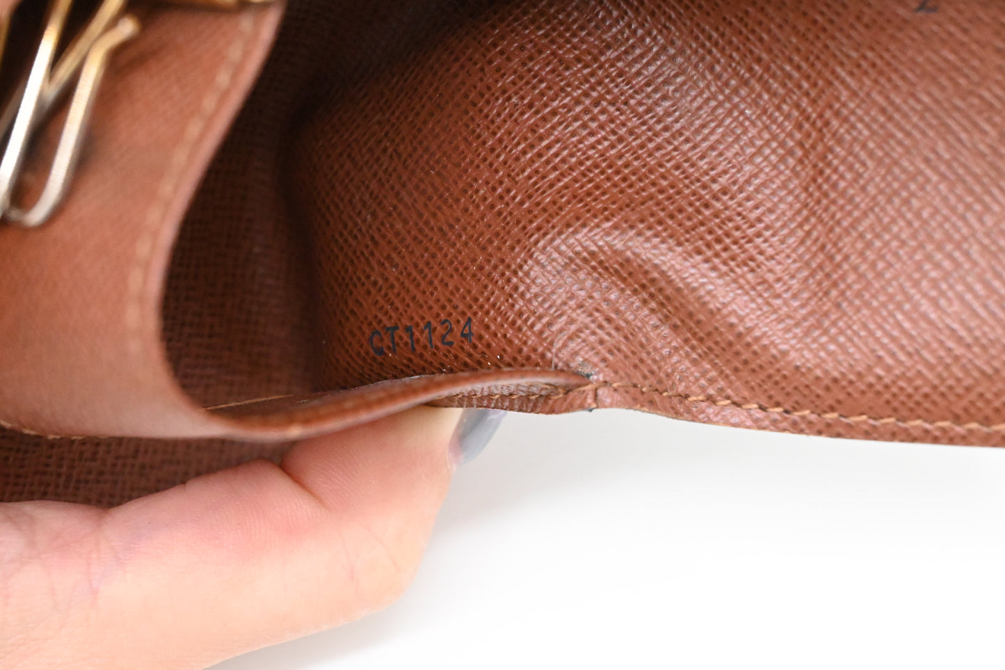 Louis Vuitton Multicles 4 in Monogram Canvas