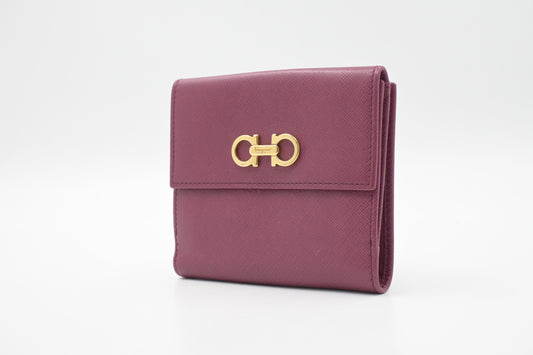 Ferragamo Compact Wallet in Pink Leather