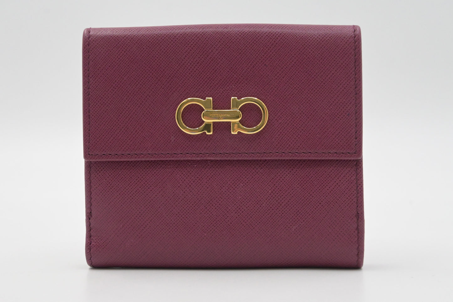 Ferragamo Compact Wallet in Pink Leather