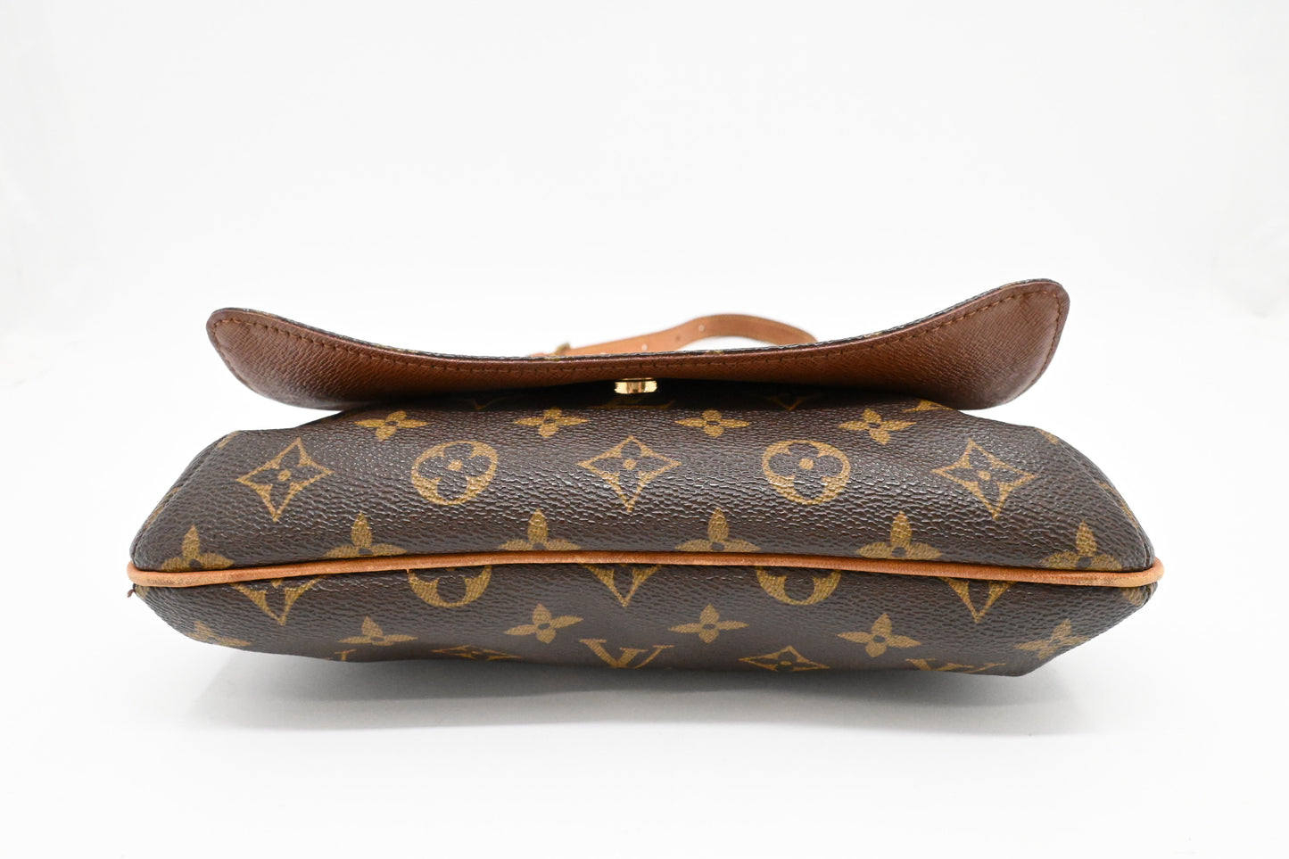 Louis Vuitton Musette Tango in Monogram Canvas