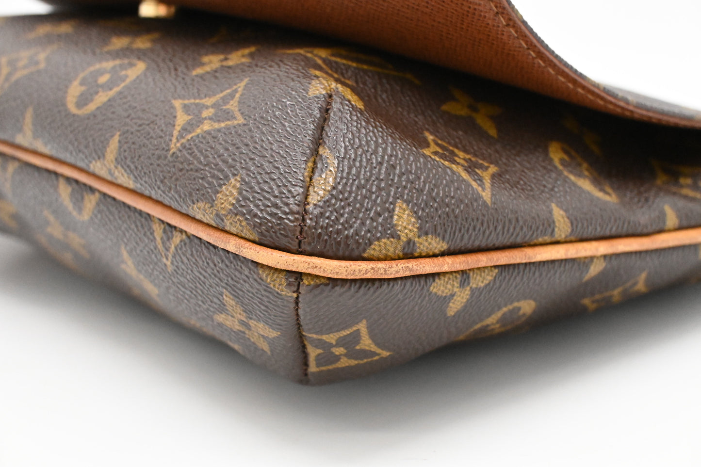 Louis Vuitton Musette Tango in Monogram Canvas