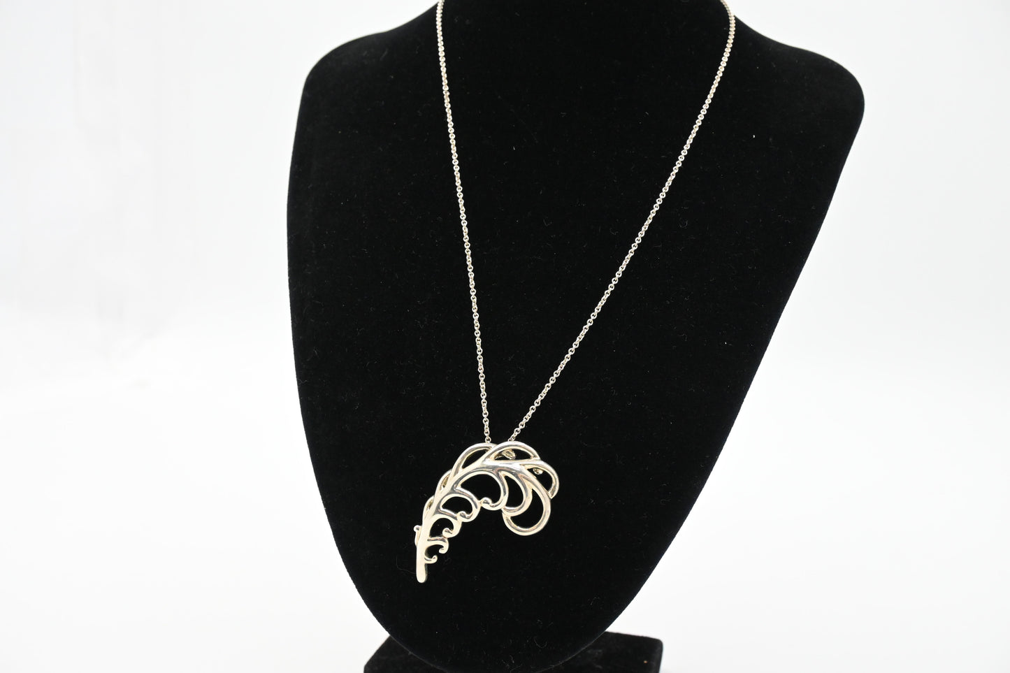 Tiffany & Co. Paloma Picasso Feather Plume Necklace in Sterling Silver