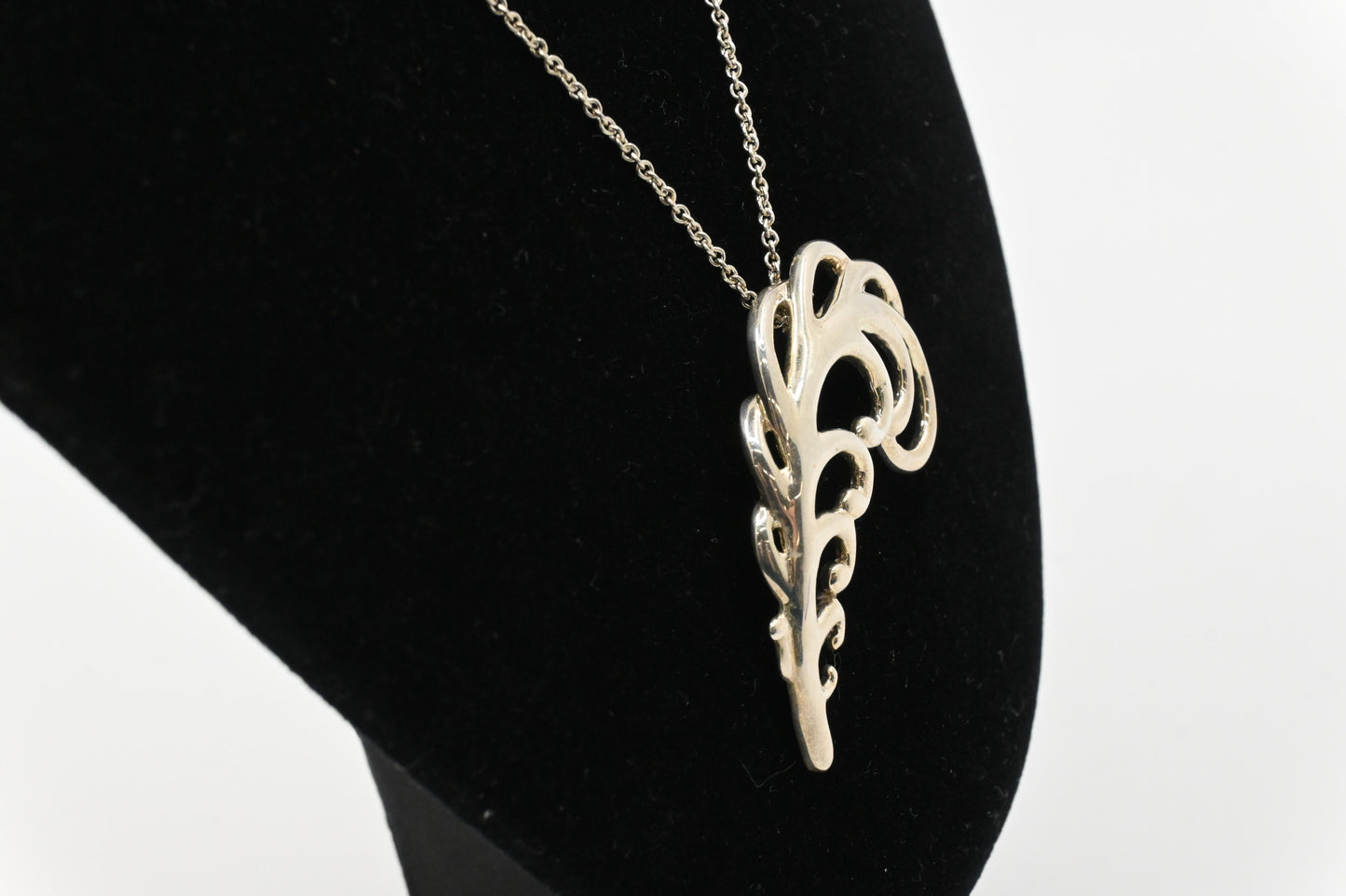 Tiffany & Co. Paloma Picasso Feather Plume Necklace in Sterling Silver
