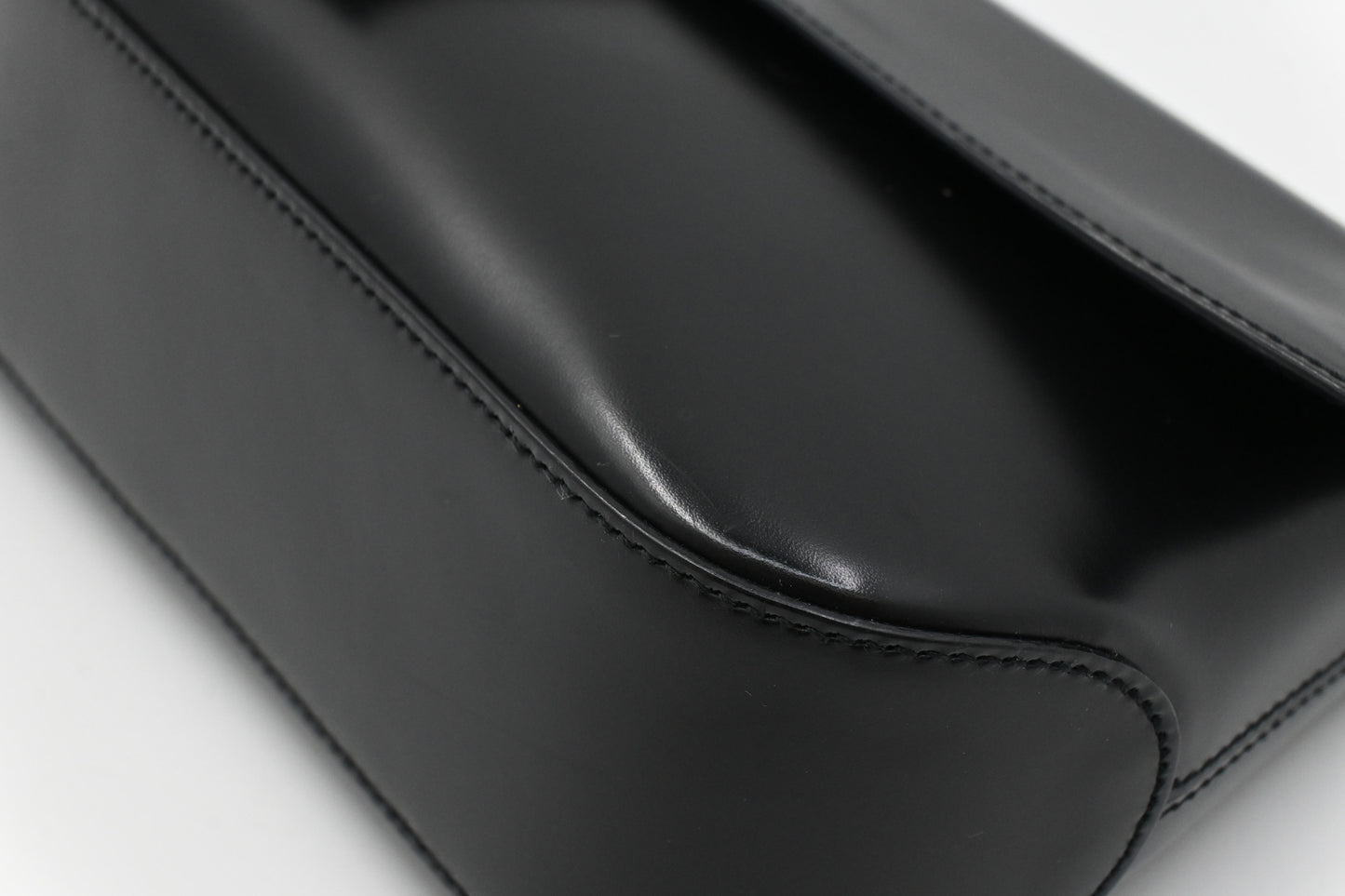 Ferragamo Shoulder Bag in Black Leather