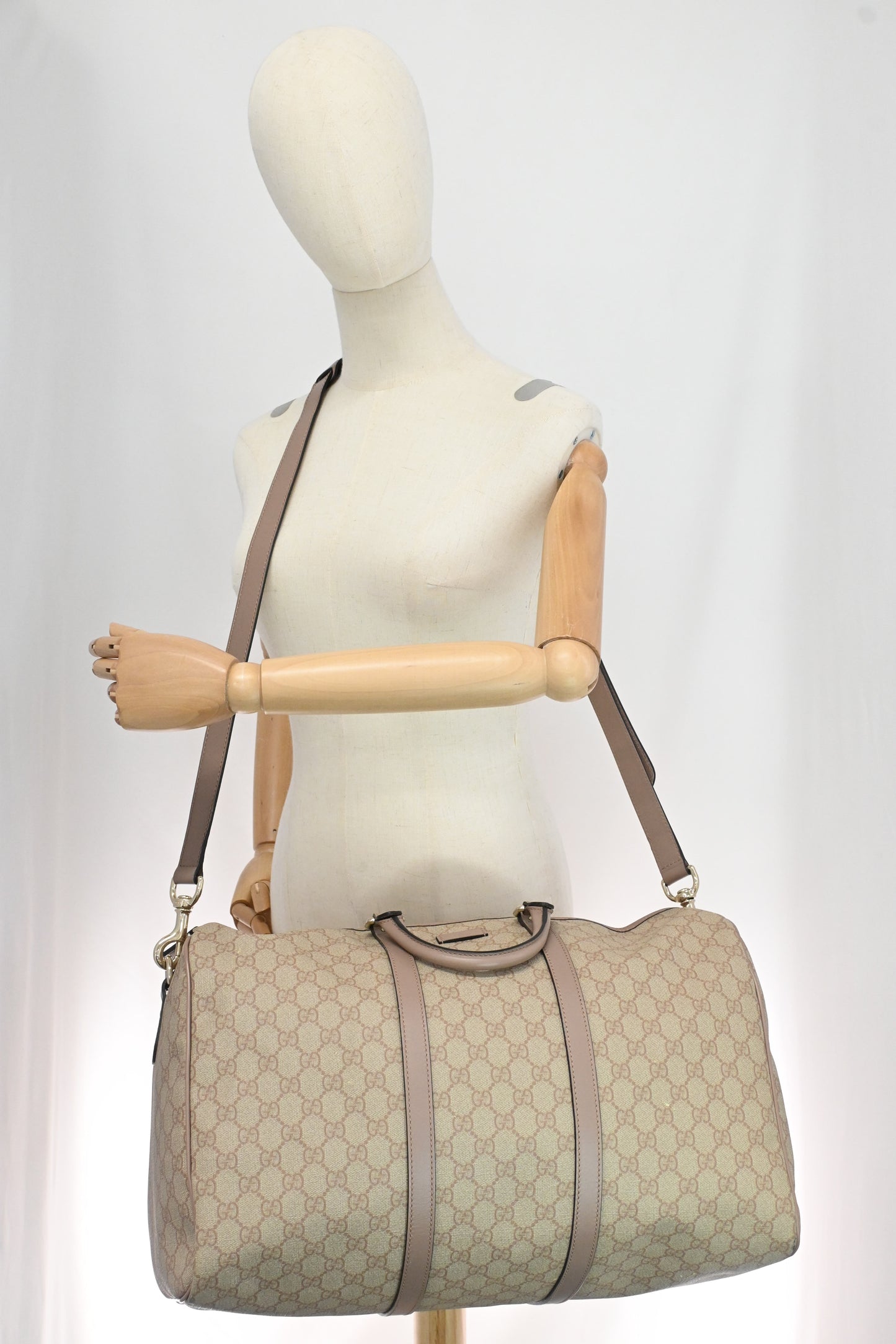 Gucci Boston Bag in Pink GG Supreme Canvas