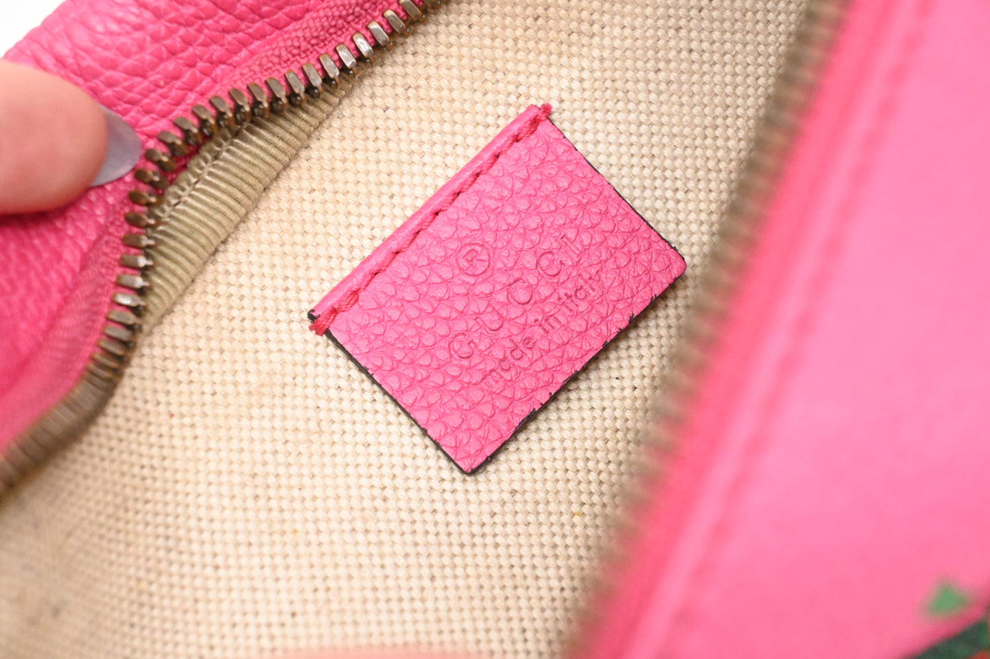 Gucci Bumbag Small in Pink Leather