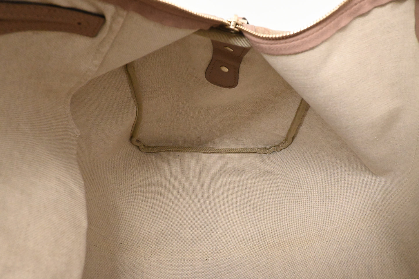 Gucci Boston Bag in Pink GG Supreme Canvas