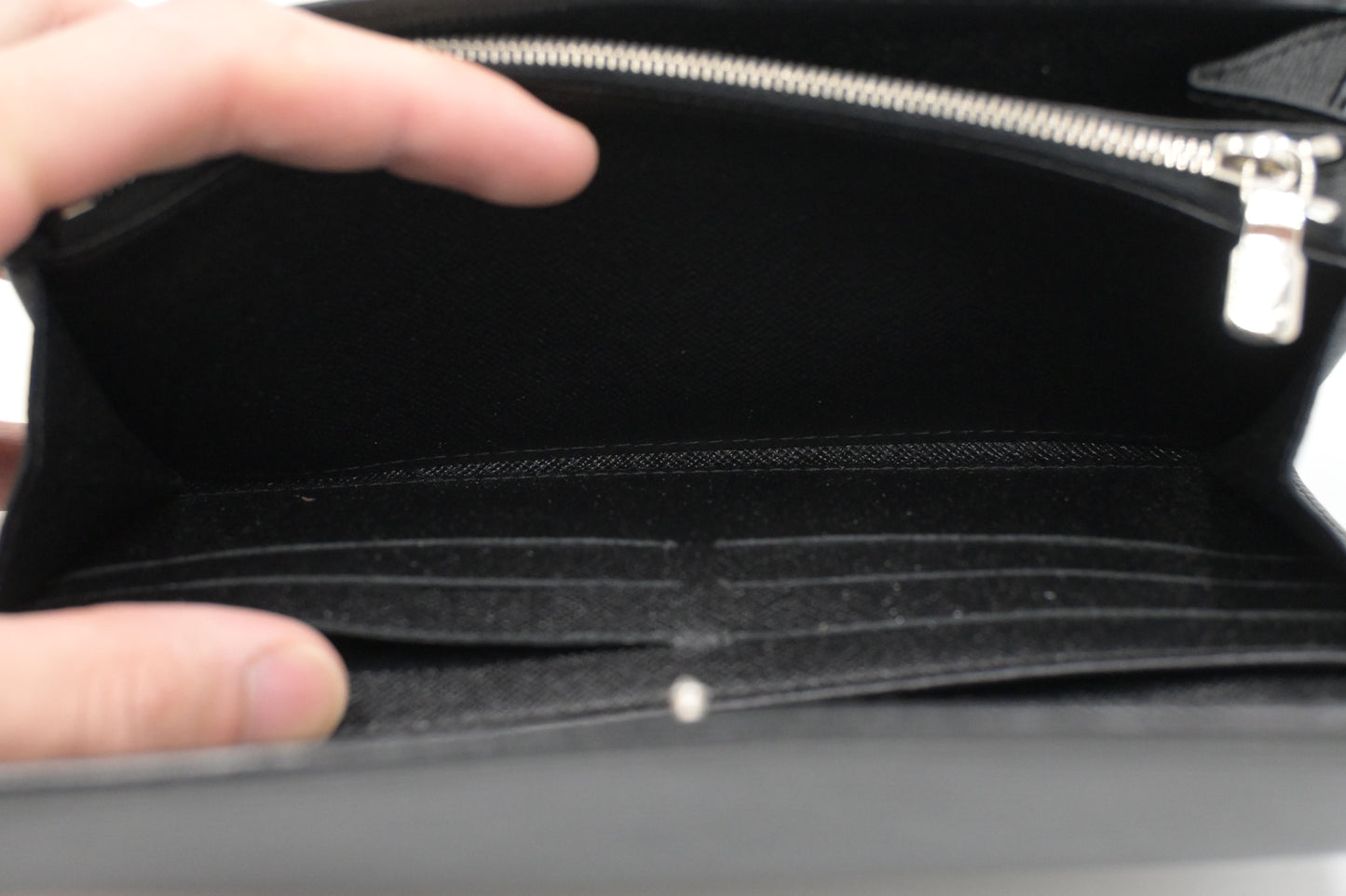 Louis Vuitton Sarah Wallet in Black Epi Leather