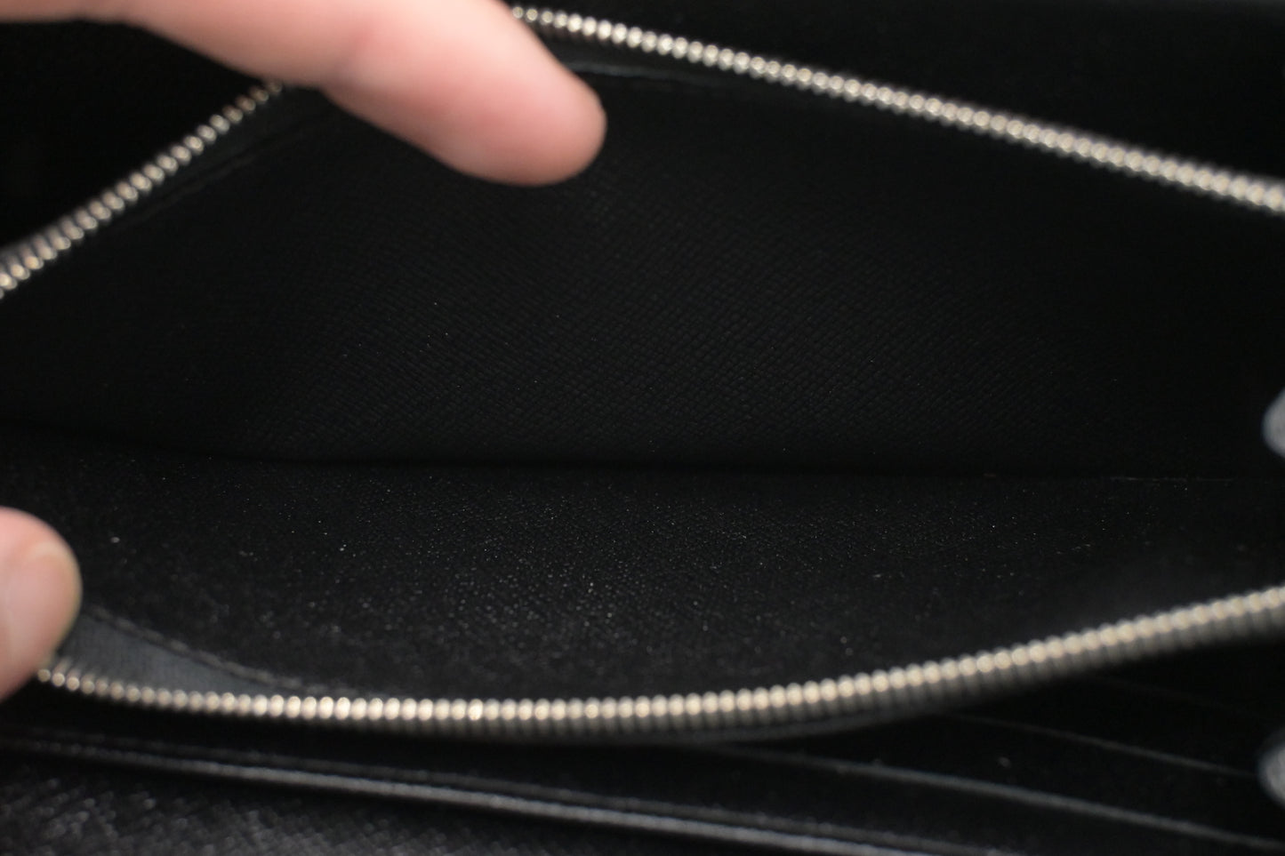 Louis Vuitton Sarah Wallet in Black Epi Leather